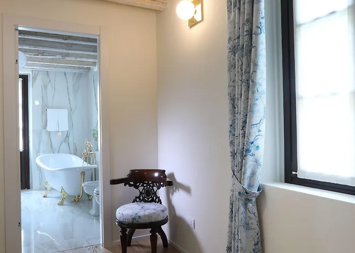 Suites&atelier Gasthof Como