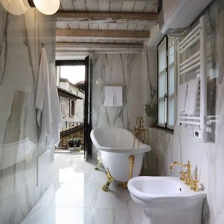 Suites&atelier Penzion 4*